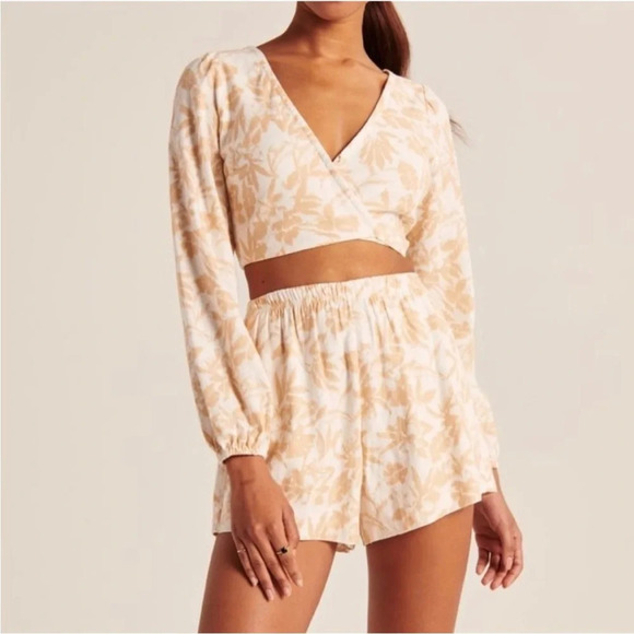 A+F Linen Blend Beachy Boho Floral Fully Lined Flowy Pull On Pockets Shorts - Picture 2 of 10